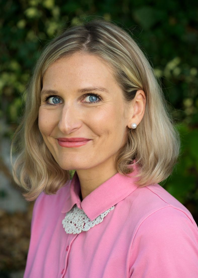 Mgr. Pavlína Slavatová